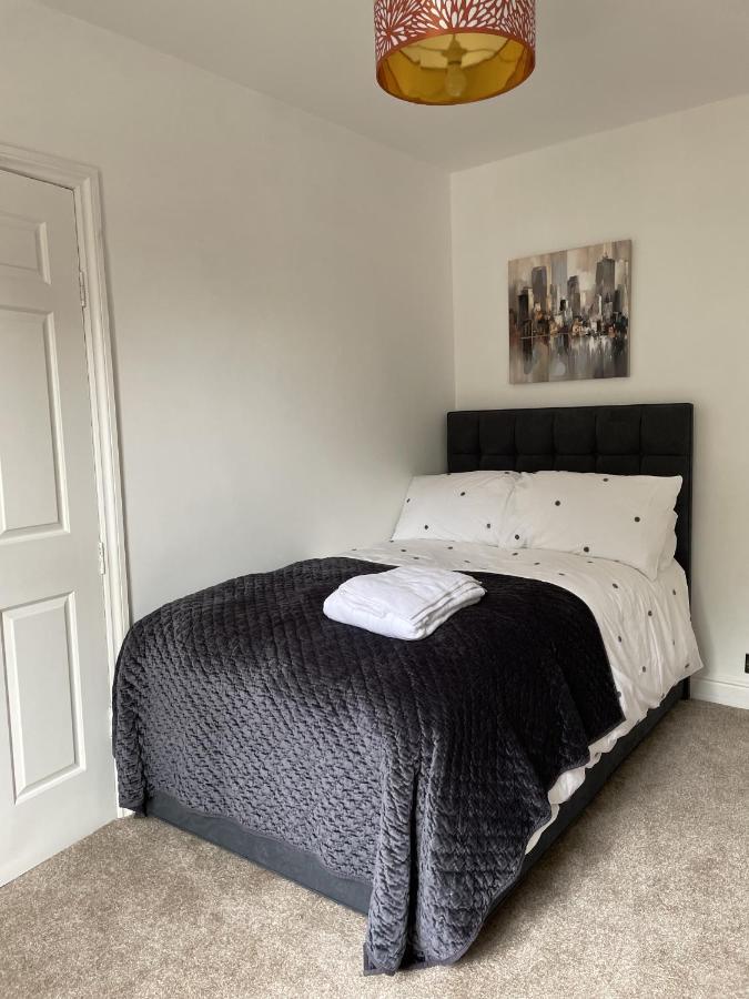 4 Bedroom House In Harrogate Town Centre מראה חיצוני תמונה