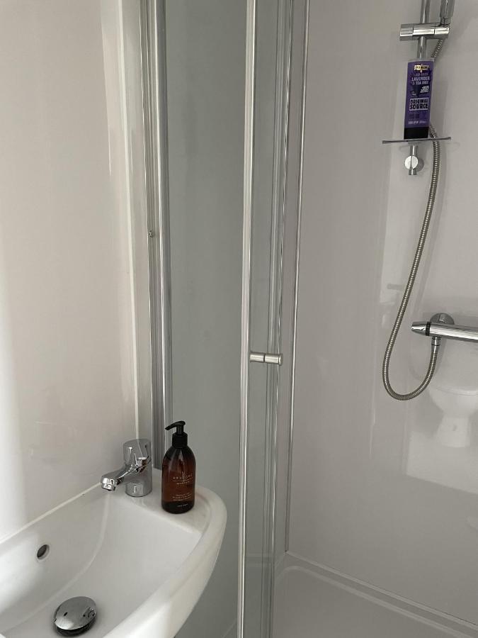 4 Bedroom House In Harrogate Town Centre מראה חיצוני תמונה